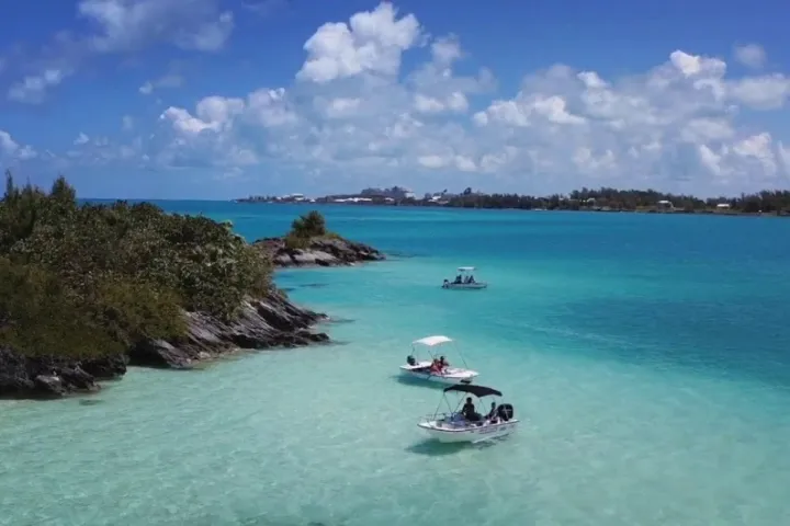 a small boat in a body of water